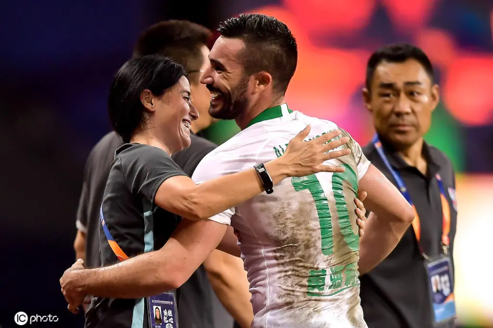 mk体育观看今晨圣安东尼奥马刺迎来里程碑——中超节点到来；引发热议；更衣室氛围转暖的简单介绍